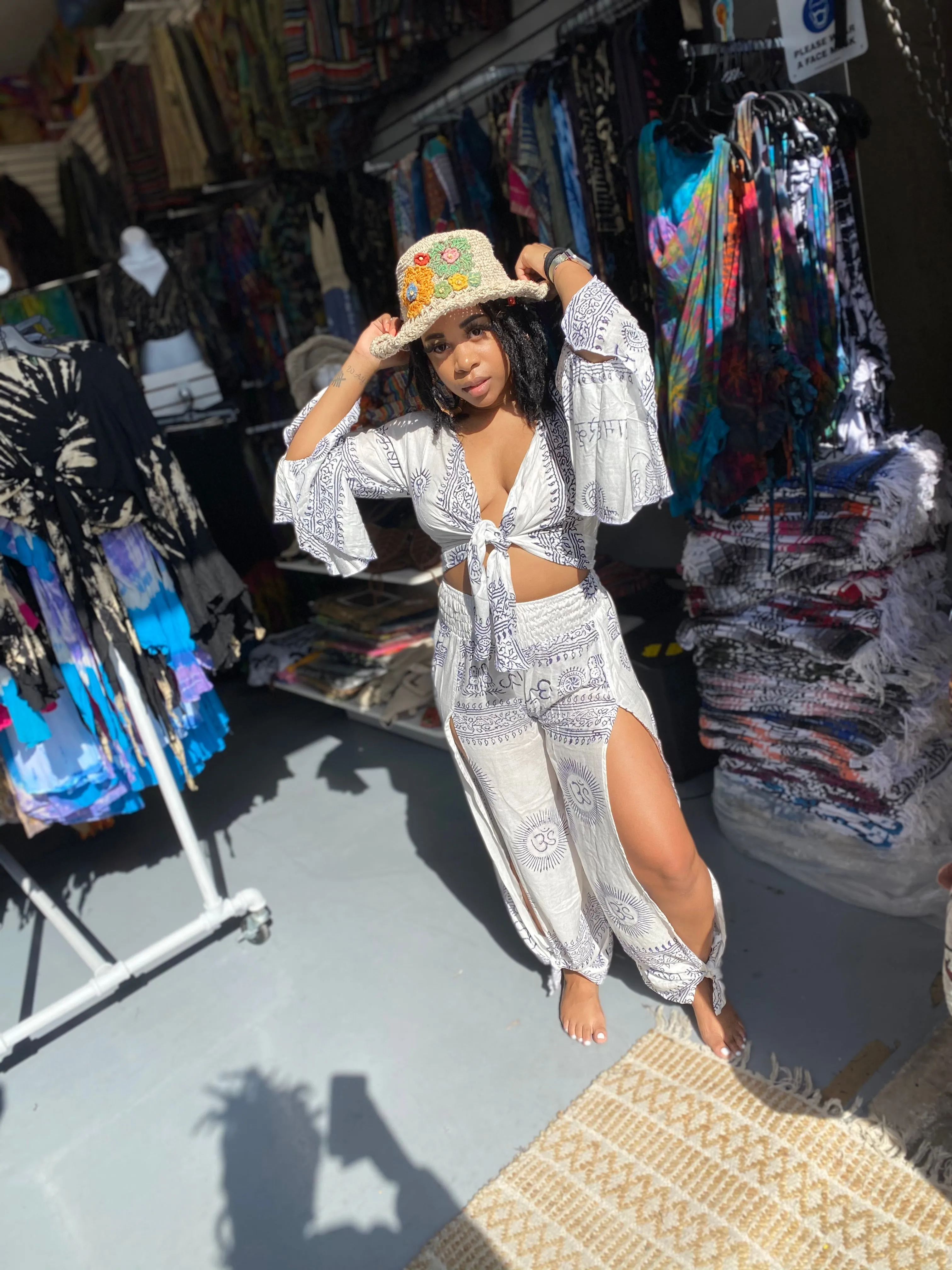 Hemp flowers hat