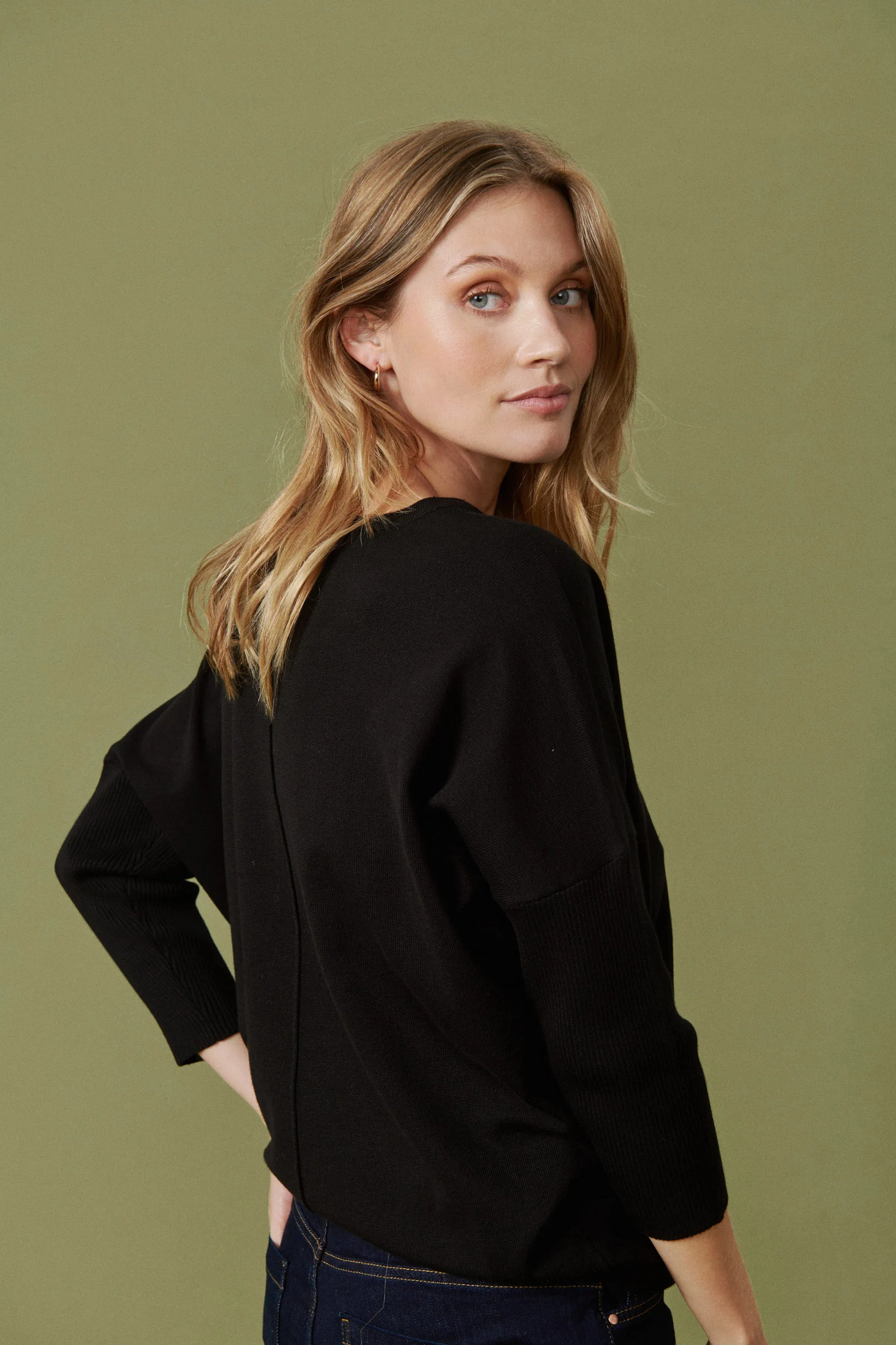 SAINT TROPEZ  - Mila Batwing Knit Black