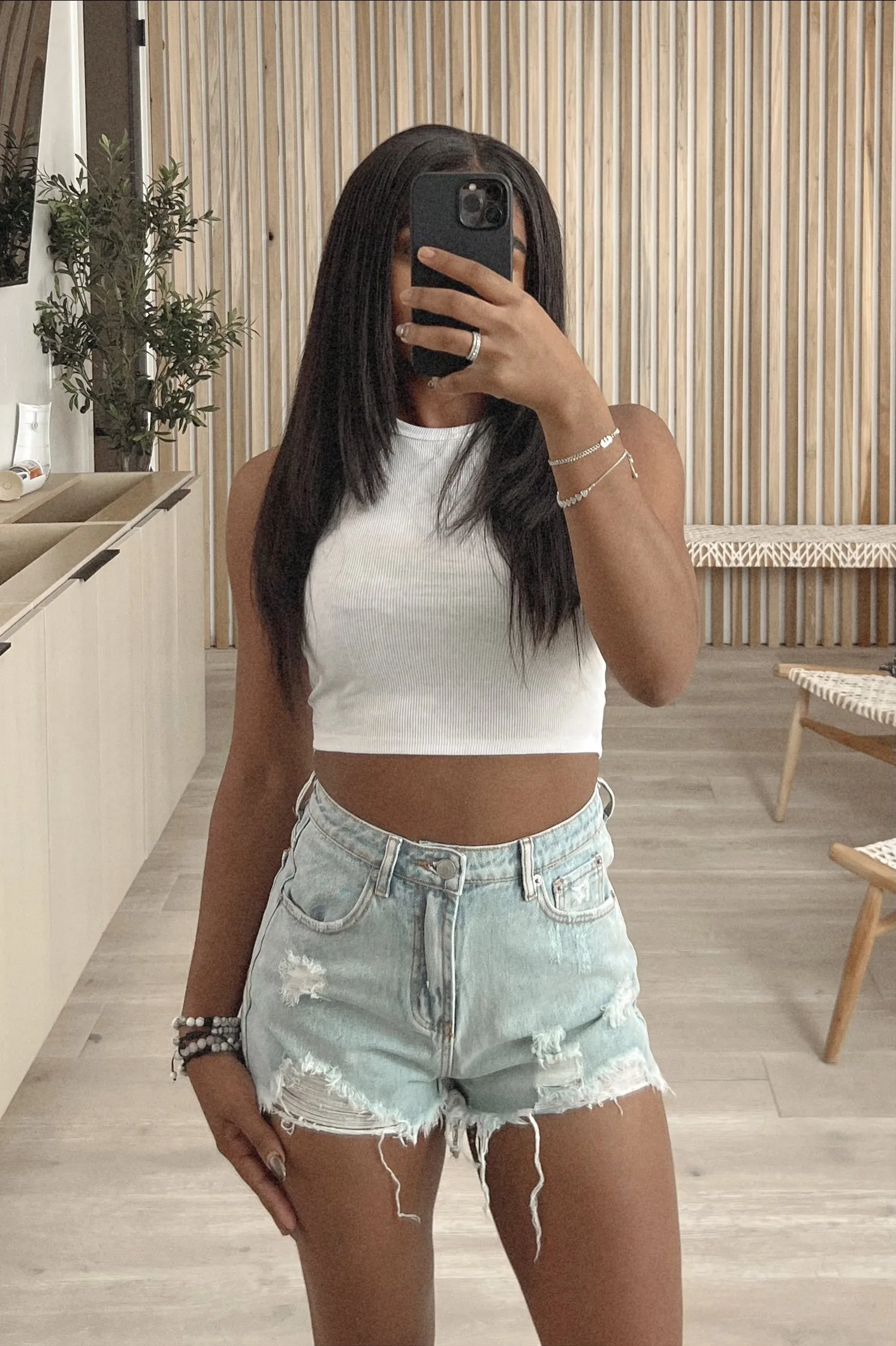 Vale Basic Ribbed Tank Top (White)